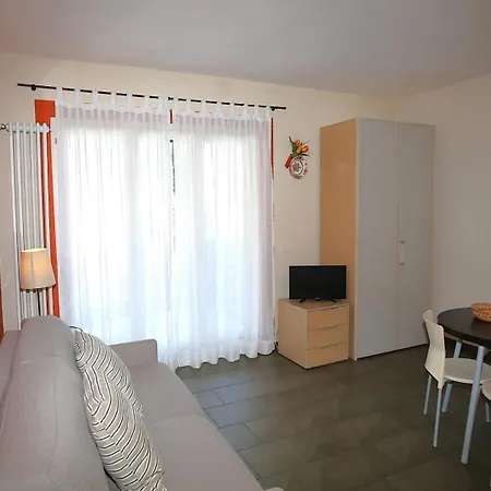 بيت ضيافة Cascina Nel Bosco كانوبيو