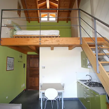 Cascina Nel Bosco كانوبيو