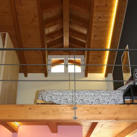 Cascina Nel Bosco كانوبيو